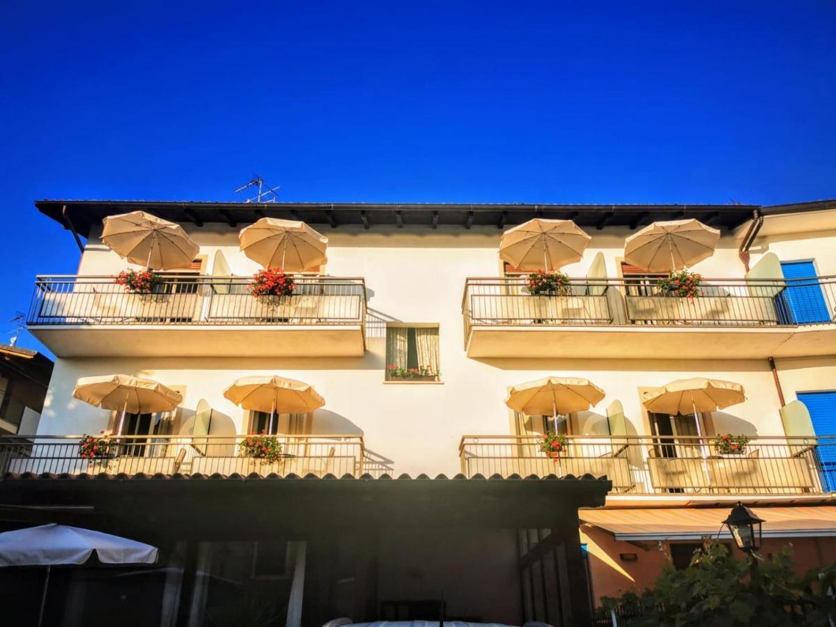 Albergo Al Pescatore Brenzone sul Garda Exteriör bild