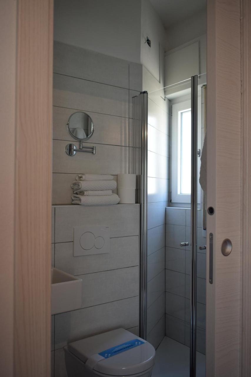 Albergo Al Pescatore Brenzone sul Garda Exteriör bild