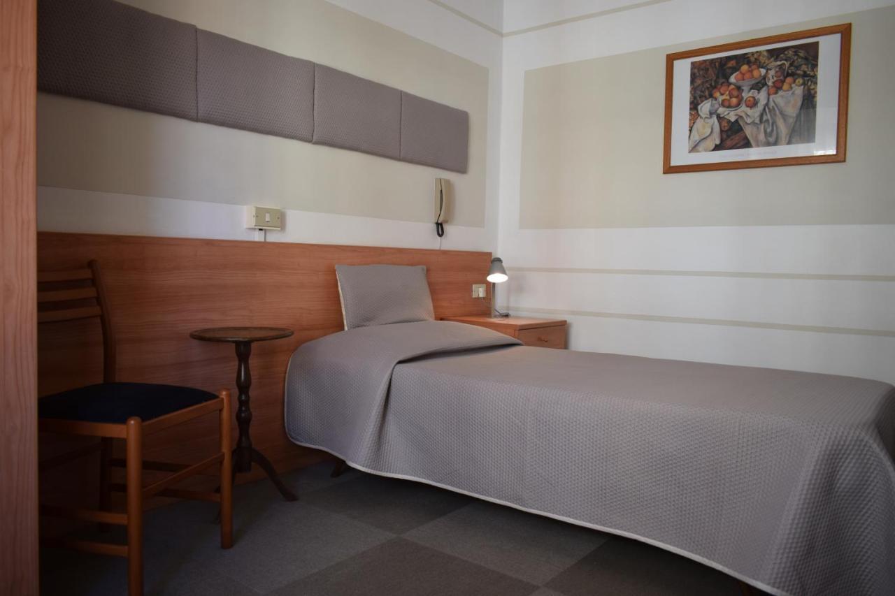 Albergo Al Pescatore Brenzone sul Garda Exteriör bild