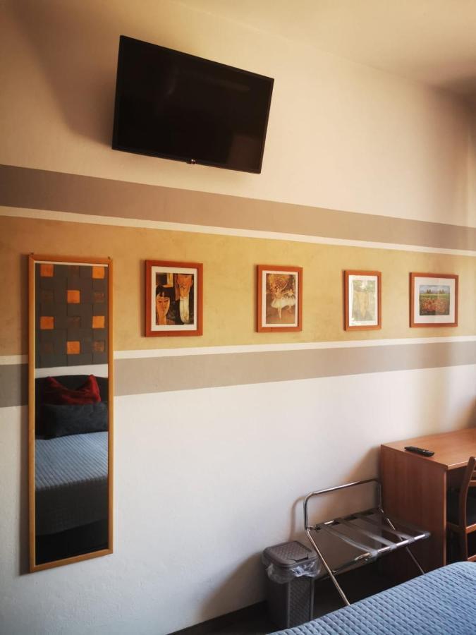 Albergo Al Pescatore Brenzone sul Garda Exteriör bild